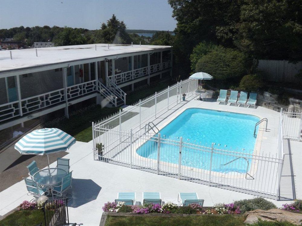 Sands Of Time Motor Inn & Harbor House Woods Hole Exterior photo